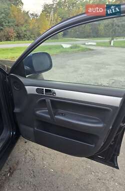 Внедорожник / Кроссовер Volkswagen Touareg 2007 в 