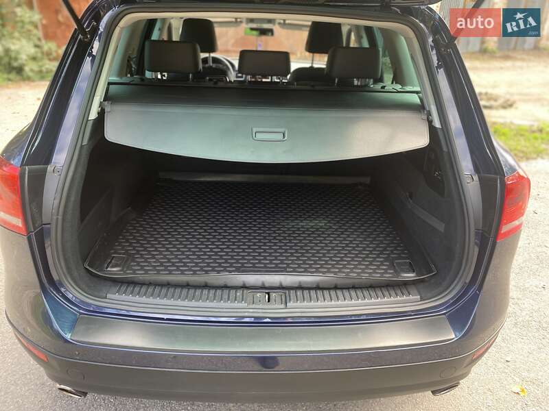 Позашляховик / Кросовер Volkswagen Touareg 2013 в Вінниці