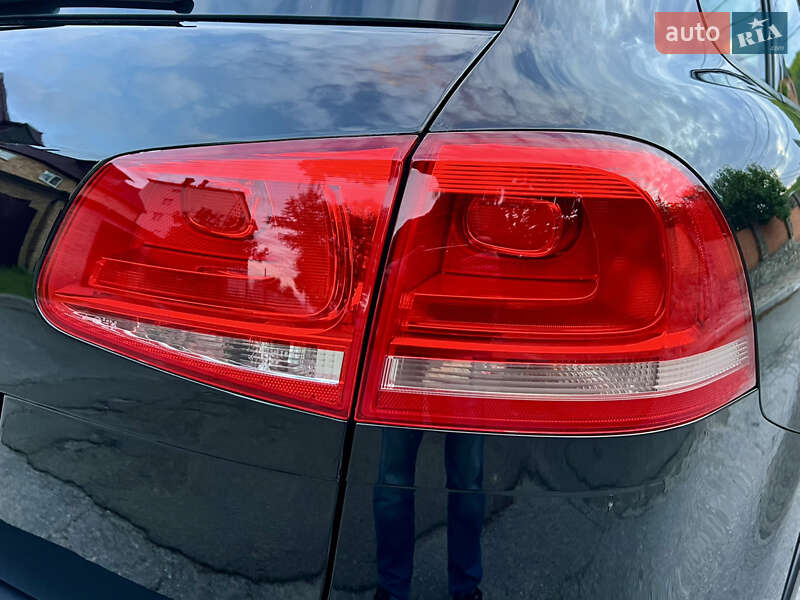 Позашляховик / Кросовер Volkswagen Touareg 2015 в Києві фото 23 Позашляховик / Кросовер Volkswagen Touareg 2015 в Києві