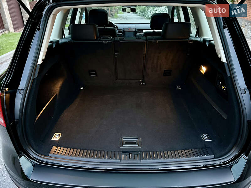 Позашляховик / Кросовер Volkswagen Touareg 2015 в Києві фото 61 Позашляховик / Кросовер Volkswagen Touareg 2015 в Києві