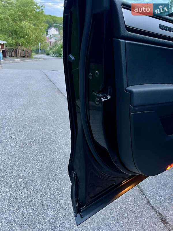 Позашляховик / Кросовер Volkswagen Touareg 2015 в Києві фото 77 Позашляховик / Кросовер Volkswagen Touareg 2015 в Києві