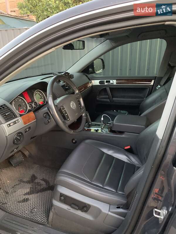 Внедорожник / Кроссовер Volkswagen Touareg 2008 в Кривом Роге