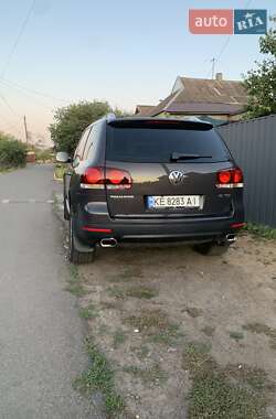 Позашляховик / Кросовер Volkswagen Touareg 2008 в 