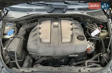 Позашляховик / Кросовер Volkswagen Touareg 2008 в 