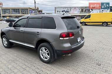 Позашляховик / Кросовер Volkswagen Touareg 2008 в  фото 4 Позашляховик / Кросовер Volkswagen Touareg 2008 в