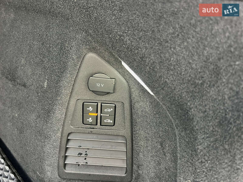 Внедорожник / Кроссовер Volkswagen Touareg 2019 в Дунаевцах фото 52 Внедорожник / Кроссовер Volkswagen Touareg 2019 в Дунаевцах