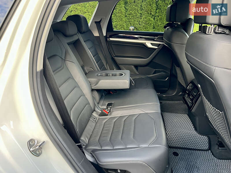 Внедорожник / Кроссовер Volkswagen Touareg 2019 в Дунаевцах фото 56 Внедорожник / Кроссовер Volkswagen Touareg 2019 в Дунаевцах