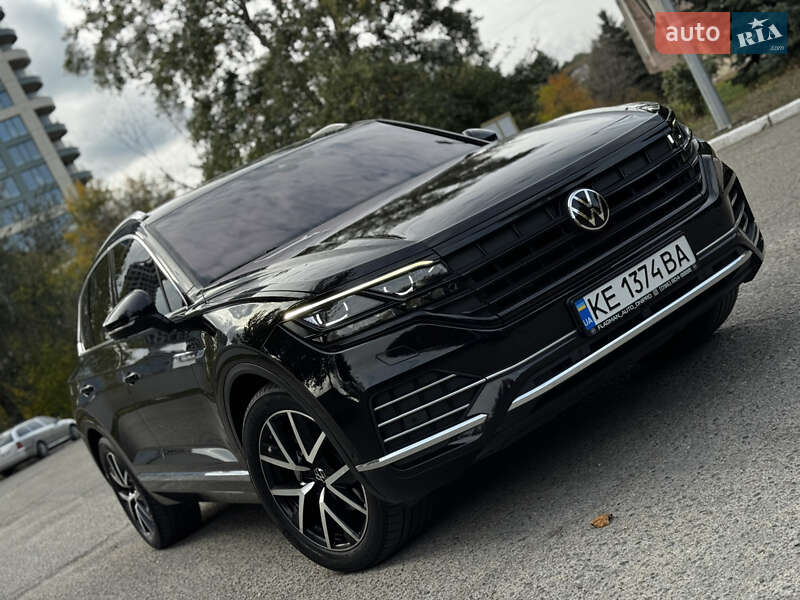 Внедорожник / Кроссовер Volkswagen Touareg 2021 в Днепре