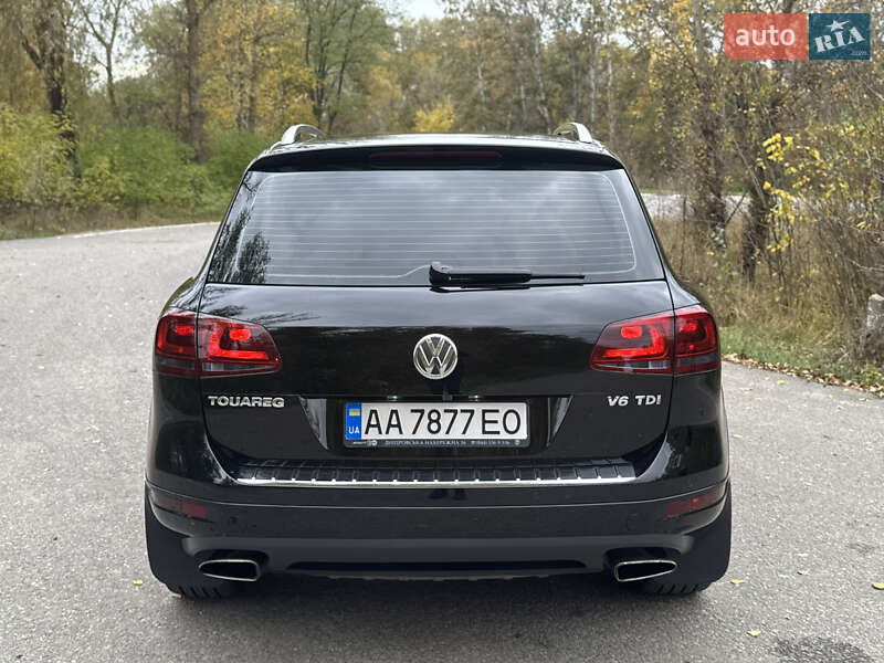 Внедорожник / Кроссовер Volkswagen Touareg 2012 в Звенигородке
