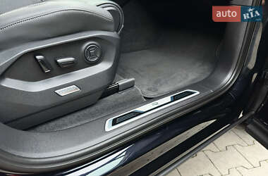 Внедорожник / Кроссовер Volkswagen Touareg 2022 в 