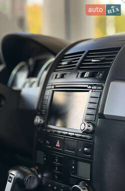 Внедорожник / Кроссовер Volkswagen Touareg 2005 в 
