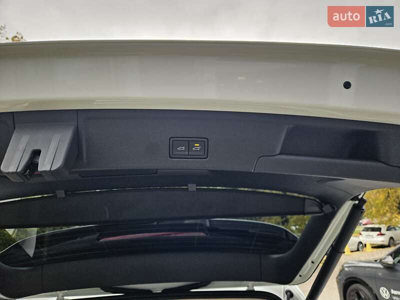 Позашляховик / Кросовер Volkswagen Touareg 2024 в Києві фото 30 Позашляховик / Кросовер Volkswagen Touareg 2024 в Києві