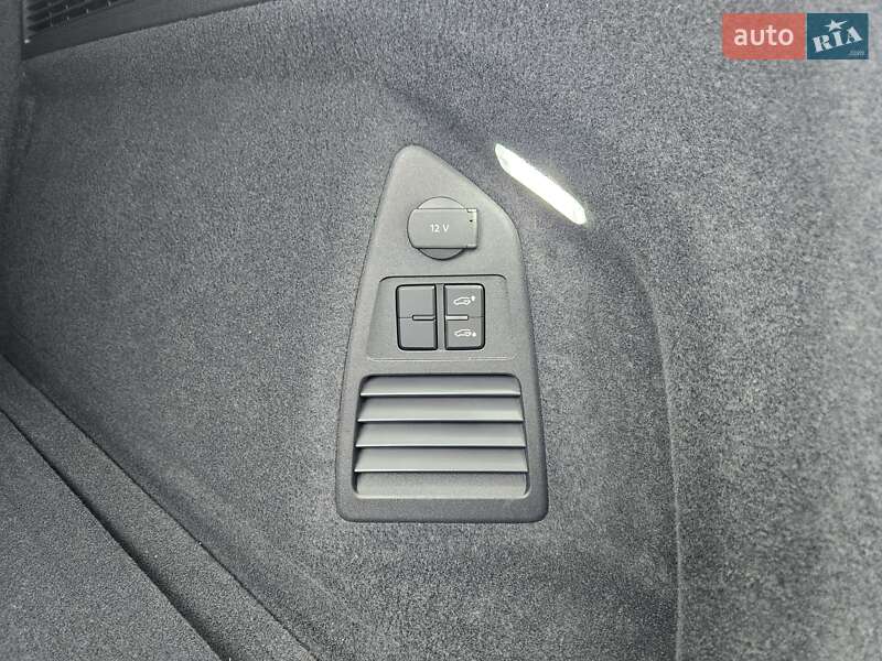 Позашляховик / Кросовер Volkswagen Touareg 2024 в Києві фото 32 Позашляховик / Кросовер Volkswagen Touareg 2024 в Києві
