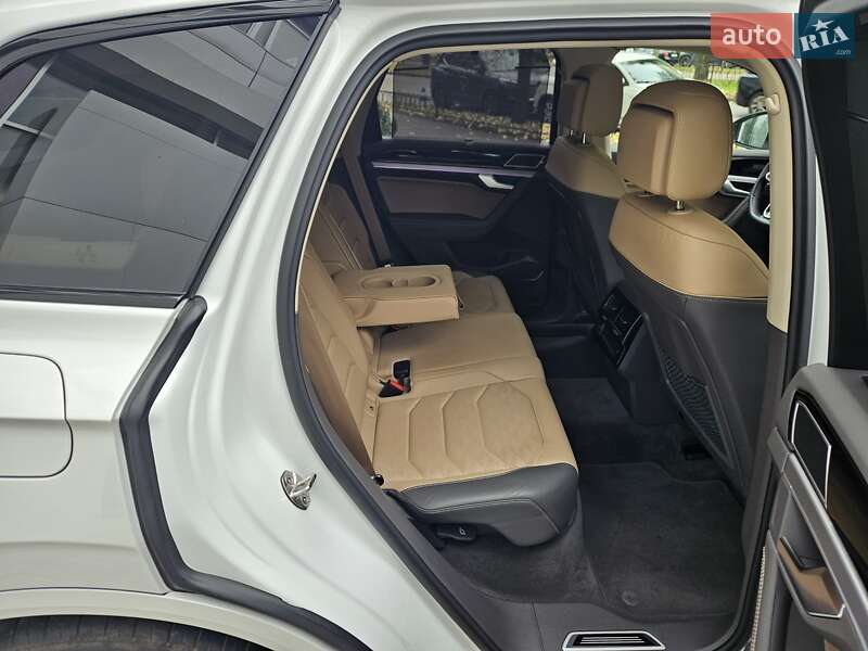 Позашляховик / Кросовер Volkswagen Touareg 2024 в Києві фото 37 Позашляховик / Кросовер Volkswagen Touareg 2024 в Києві