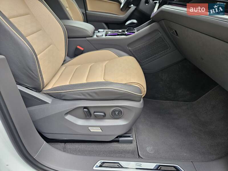 Позашляховик / Кросовер Volkswagen Touareg 2024 в Києві фото 42 Позашляховик / Кросовер Volkswagen Touareg 2024 в Києві
