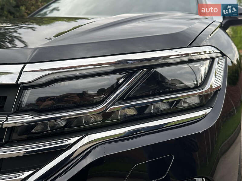 Позашляховик / Кросовер Volkswagen Touareg 2018 в Сарнах фото 37 Позашляховик / Кросовер Volkswagen Touareg 2018 в Сарнах