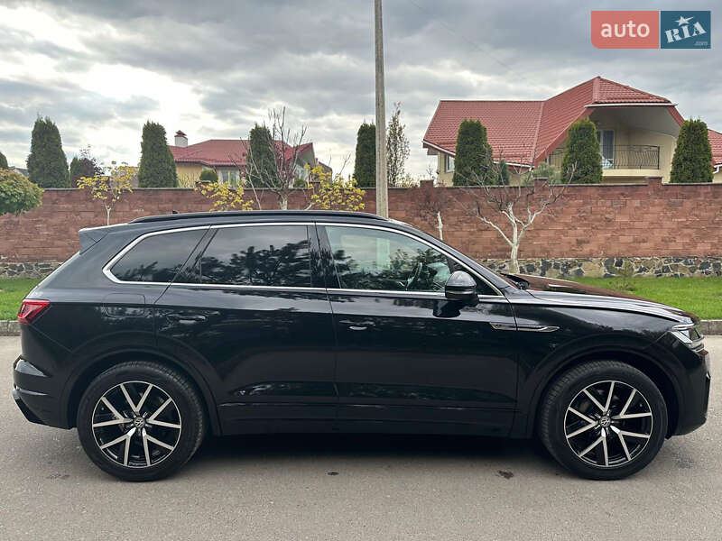 Позашляховик / Кросовер Volkswagen Touareg 2018 в Сарнах фото 47 Позашляховик / Кросовер Volkswagen Touareg 2018 в Сарнах