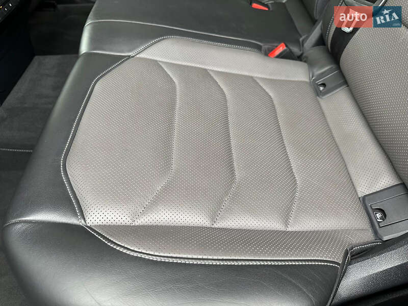 Позашляховик / Кросовер Volkswagen Touareg 2018 в Сарнах фото 73 Позашляховик / Кросовер Volkswagen Touareg 2018 в Сарнах