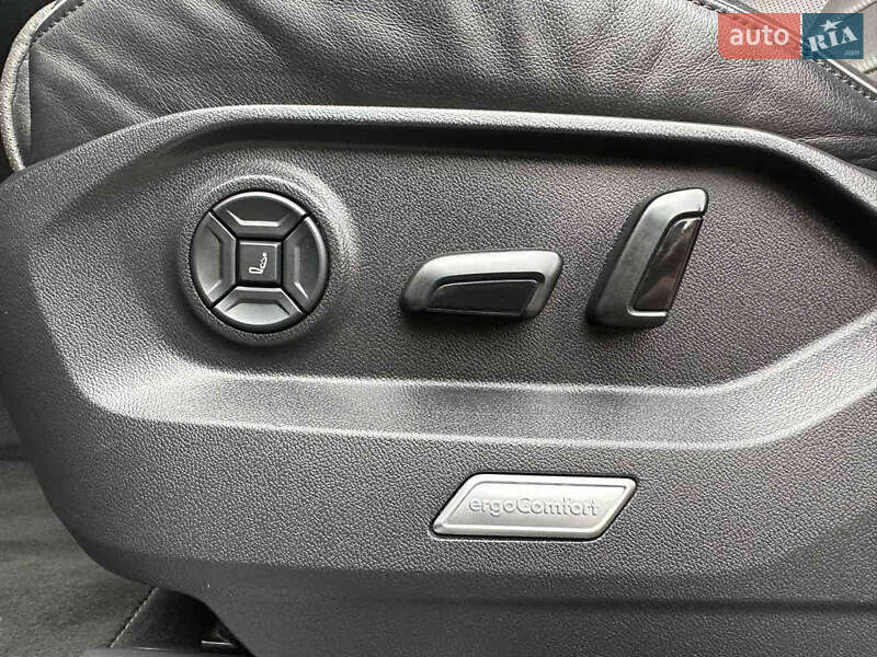 Позашляховик / Кросовер Volkswagen Touareg 2018 в Сарнах фото 91 Позашляховик / Кросовер Volkswagen Touareg 2018 в Сарнах