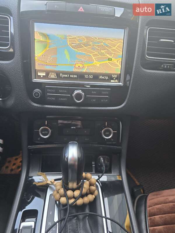 Позашляховик / Кросовер Volkswagen Touareg 2013 в Києві фото 10 Позашляховик / Кросовер Volkswagen Touareg 2013 в Києві