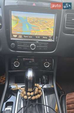Внедорожник / Кроссовер Volkswagen Touareg 2013 в 
