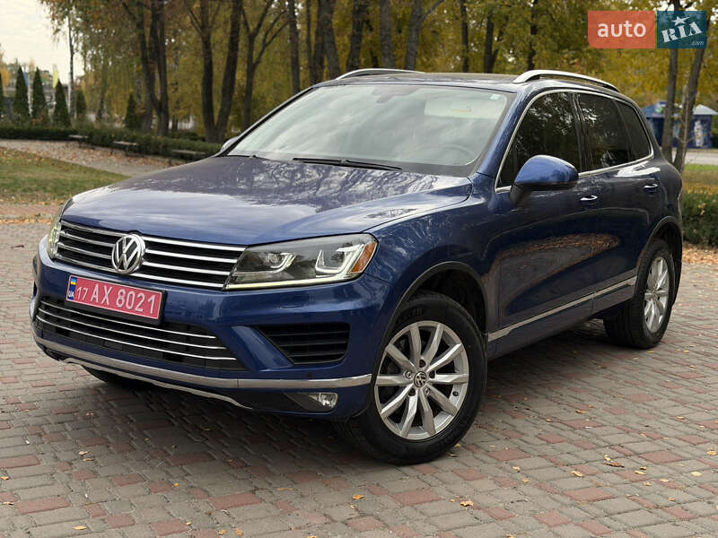 Внедорожник / Кроссовер Volkswagen Touareg 2017 в Лубнах