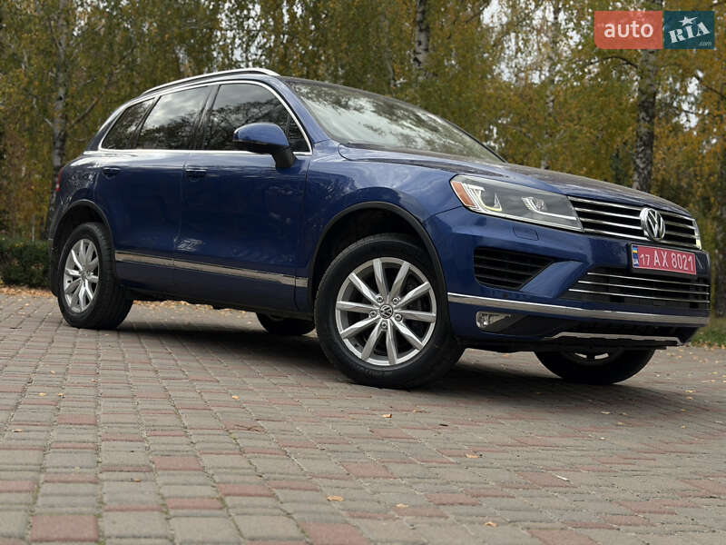 Внедорожник / Кроссовер Volkswagen Touareg 2017 в Лубнах