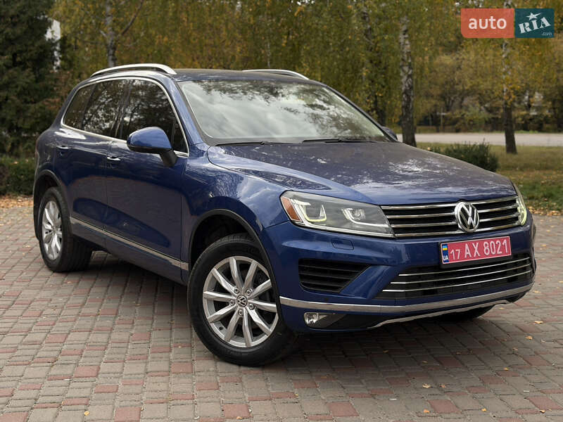 Внедорожник / Кроссовер Volkswagen Touareg 2017 в Лубнах