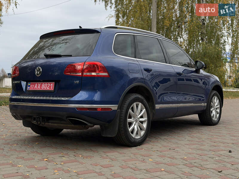 Внедорожник / Кроссовер Volkswagen Touareg 2017 в Лубнах