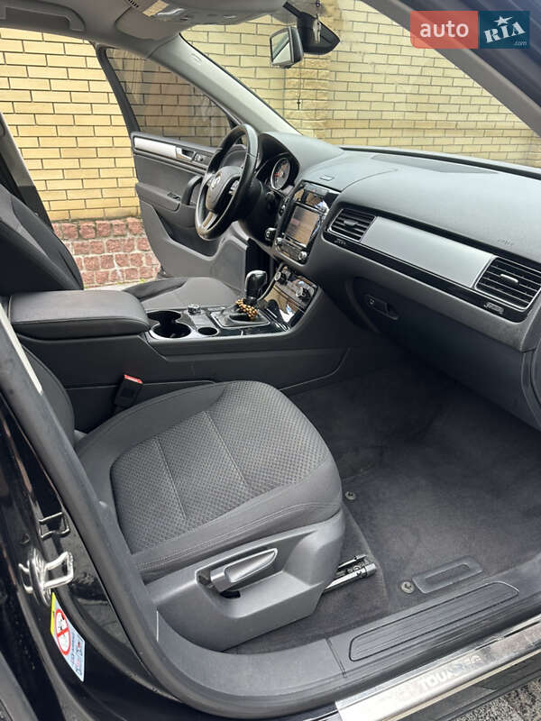Позашляховик / Кросовер Volkswagen Touareg 2013 в Житомирі фото 9 Позашляховик / Кросовер Volkswagen Touareg 2013 в Житомирі