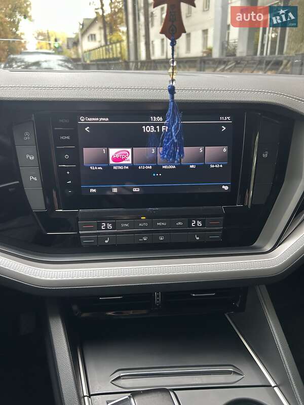 Позашляховик / Кросовер Volkswagen Touareg 2019 в Києві фото 22 Позашляховик / Кросовер Volkswagen Touareg 2019 в Києві