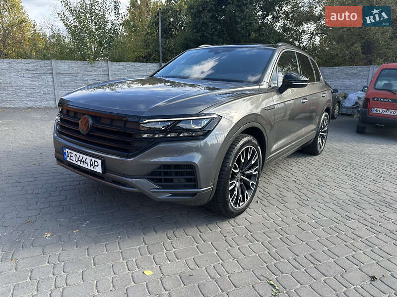 Внедорожник / Кроссовер Volkswagen Touareg 2019 в Днепре фото 2 Внедорожник / Кроссовер Volkswagen Touareg 2019 в Днепре