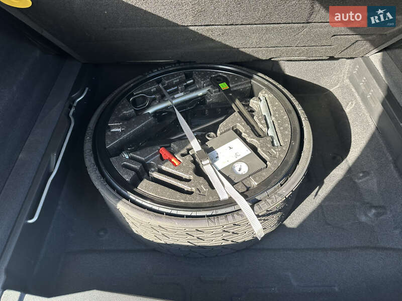 Внедорожник / Кроссовер Volkswagen Touareg 2019 в Днепре фото 31 Внедорожник / Кроссовер Volkswagen Touareg 2019 в Днепре