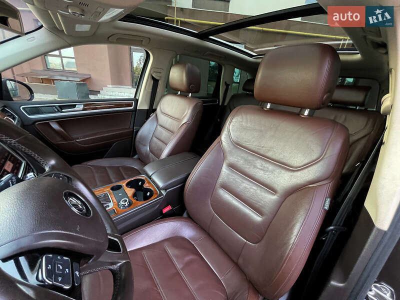 Внедорожник / Кроссовер Volkswagen Touareg 2013 в Надворной фото 3 Внедорожник / Кроссовер Volkswagen Touareg 2013 в Надворной