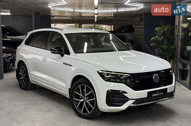 Позашляховик / Кросовер Volkswagen Touareg 2019 в Одесі