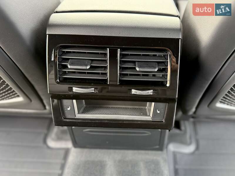 Внедорожник / Кроссовер Volkswagen Touareg 2023 в Киеве