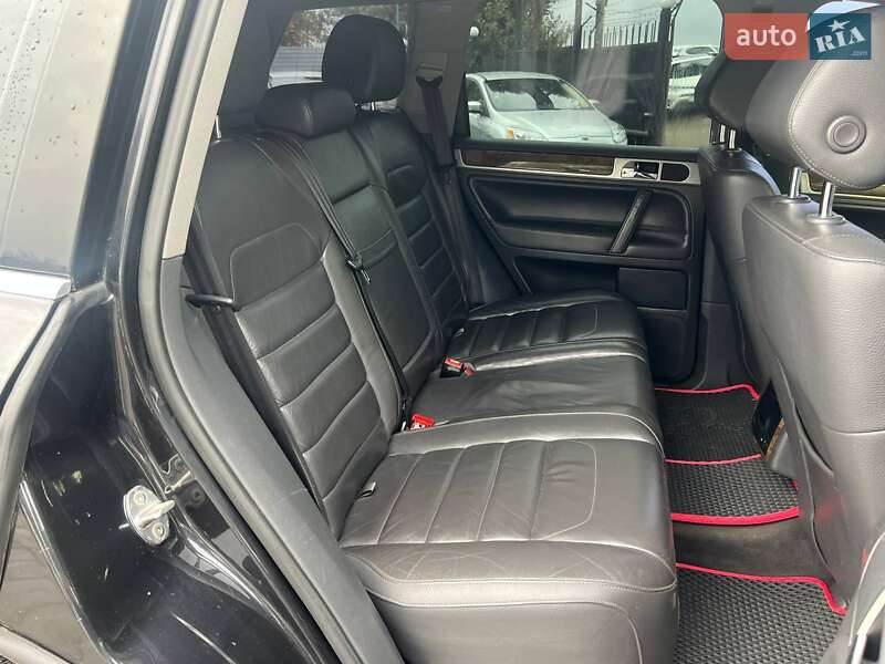 Внедорожник / Кроссовер Volkswagen Touareg 2008 в Киеве