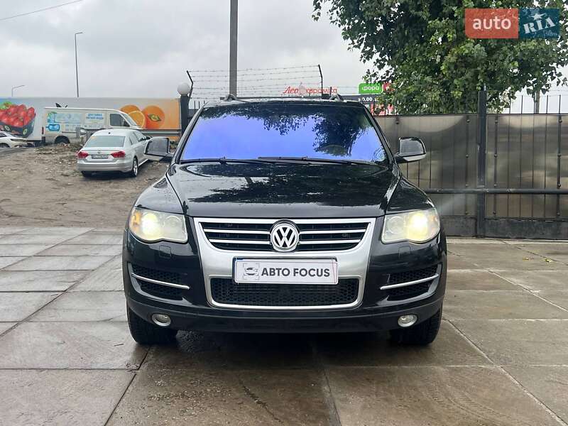 Внедорожник / Кроссовер Volkswagen Touareg 2008 в Киеве