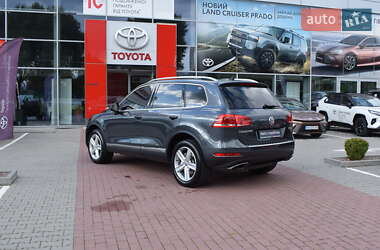 Внедорожник / Кроссовер Volkswagen Touareg 2014 в 