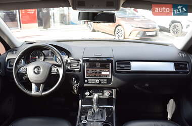 Внедорожник / Кроссовер Volkswagen Touareg 2014 в 
