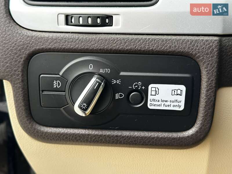 Позашляховик / Кросовер Volkswagen Touareg 2012 в Львові фото 20 Позашляховик / Кросовер Volkswagen Touareg 2012 в Львові