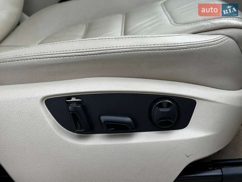 Позашляховик / Кросовер Volkswagen Touareg 2012 в Львові фото 36 Позашляховик / Кросовер Volkswagen Touareg 2012 в Львові