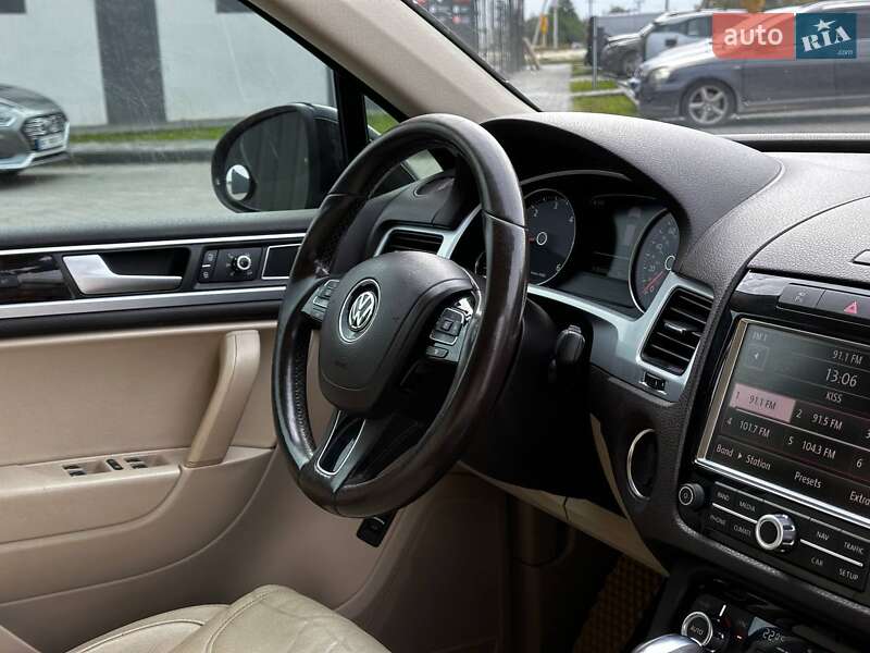 Позашляховик / Кросовер Volkswagen Touareg 2012 в Львові фото 39 Позашляховик / Кросовер Volkswagen Touareg 2012 в Львові