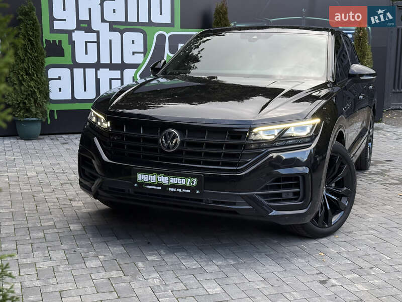 Внедорожник / Кроссовер Volkswagen Touareg 2020 в Киеве