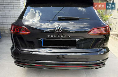 Позашляховик / Кросовер Volkswagen Touareg 2022 в 