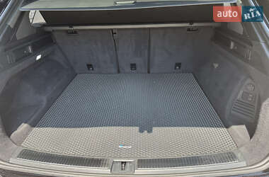 Позашляховик / Кросовер Volkswagen Touareg 2022 в 