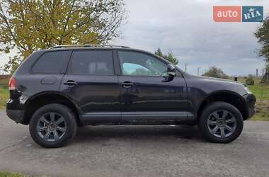 Внедорожник / Кроссовер Volkswagen Touareg 2004 в  фото 8 Внедорожник / Кроссовер Volkswagen Touareg 2004 в