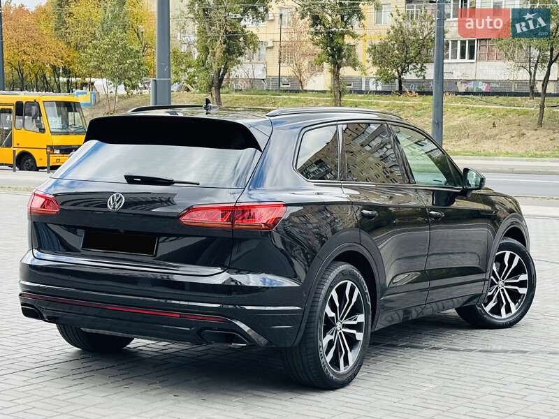Внедорожник / Кроссовер Volkswagen Touareg 2018 в Днепре фото 19 Внедорожник / Кроссовер Volkswagen Touareg 2018 в Днепре