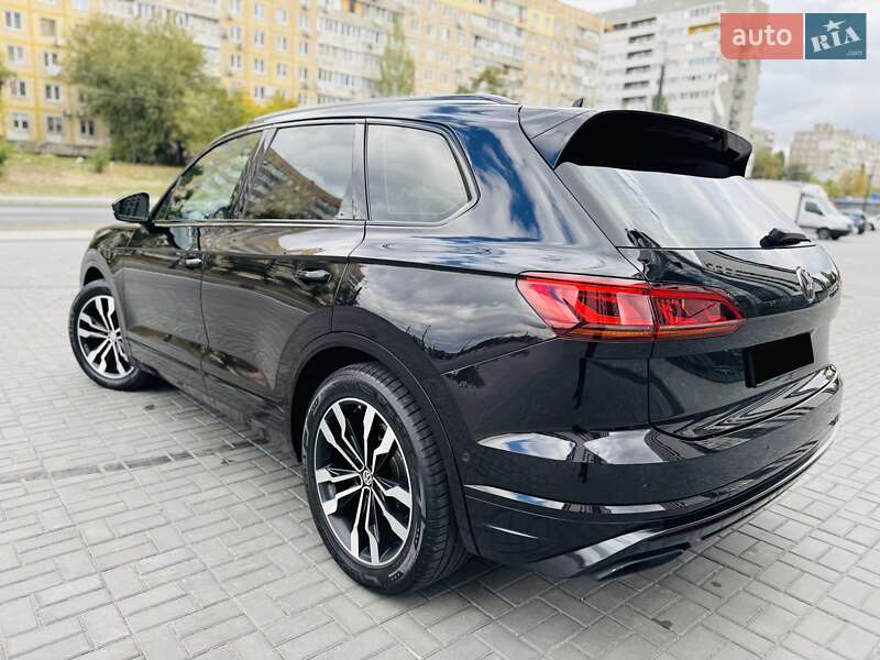 Внедорожник / Кроссовер Volkswagen Touareg 2018 в Днепре фото 30 Внедорожник / Кроссовер Volkswagen Touareg 2018 в Днепре