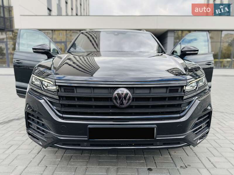 Внедорожник / Кроссовер Volkswagen Touareg 2018 в Днепре фото 29 Внедорожник / Кроссовер Volkswagen Touareg 2018 в Днепре